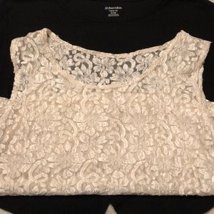 Lacey Off White Sleeveless Blouse 100% Nylon Small